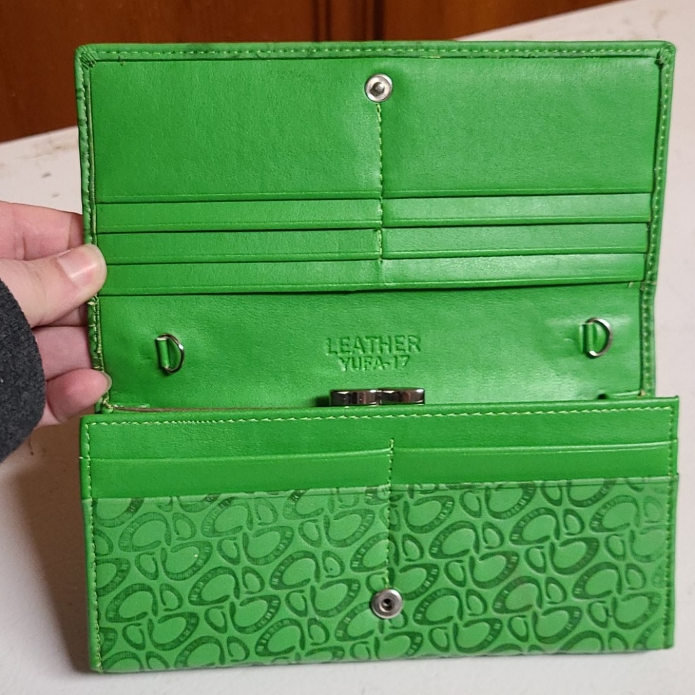 Green wallet - Picture 2 of 4